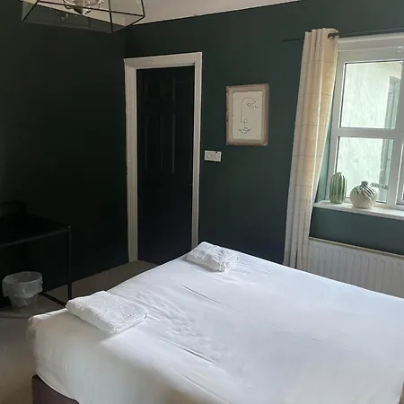 The Ivy Hotell Clifden