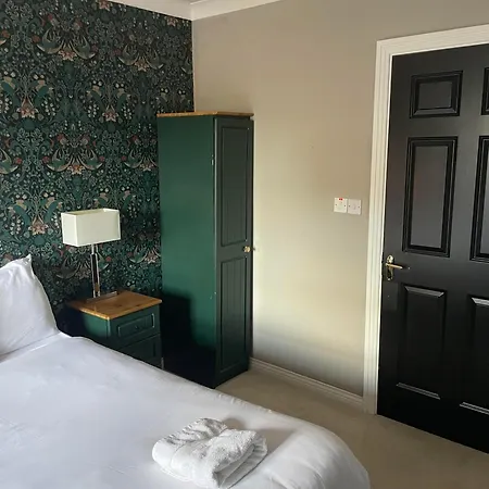 The Ivy Hotell Clifden