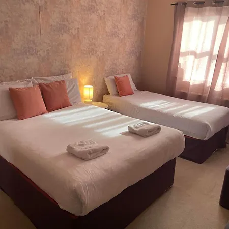The Ivy 4* Clifden