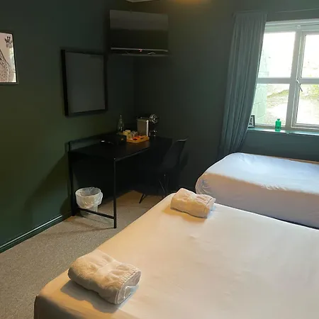 The Ivy 4*
