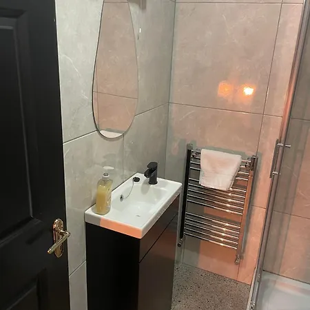 The Ivy מלון 4*
