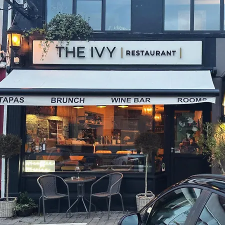 The Ivy Hotell Clifden