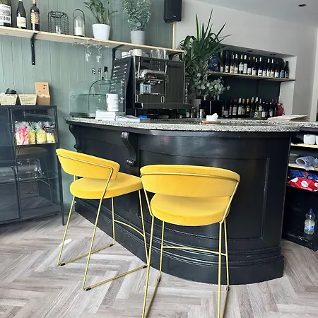 Szálloda The Ivy Clifden