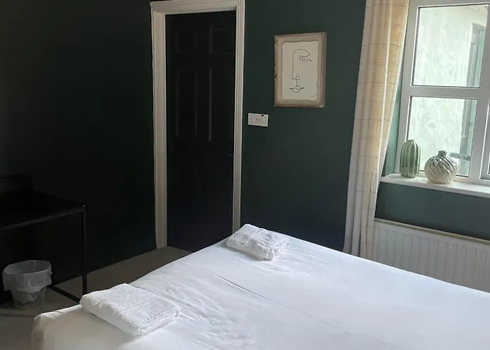 The Ivy Hotel Clifden