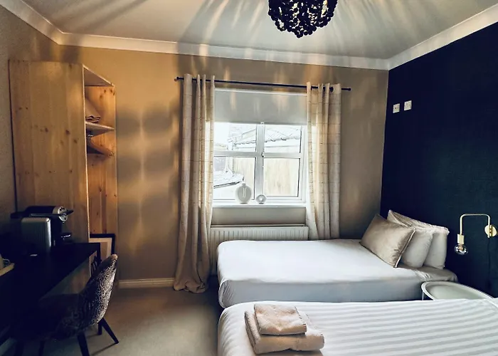 The Ivy Clifden